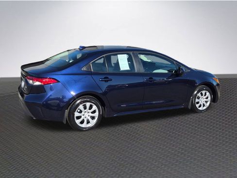 Used 2026 Toyota Corolla LE image 4