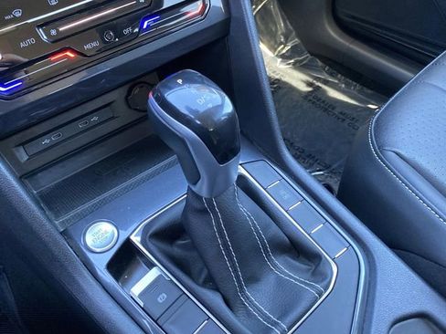 Used 2023 Volkswagen Tiguan SE image 20