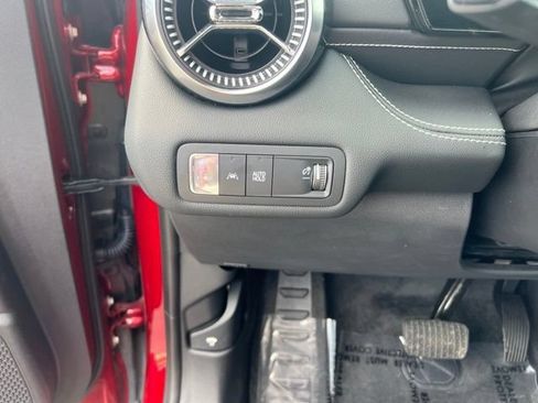 Used 2024 Chevrolet Blazer EV LT AWD/4WD image 16