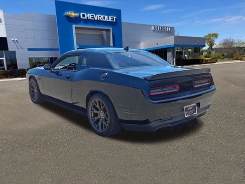 Used 2015 Dodge Challenger SRT Hellcat RWD image 21