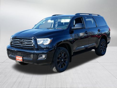 Certified 2022 Toyota Sequoia Nightshade image 3