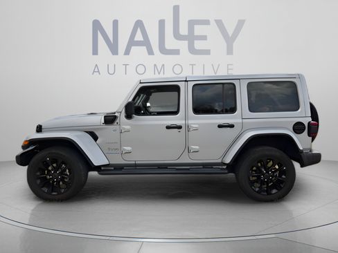 Used 2024 Jeep Wrangler Unlimited Sahara AWD/4WD image 2