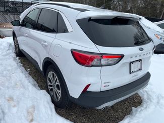 Used 2022 Ford Escape SEL video 2