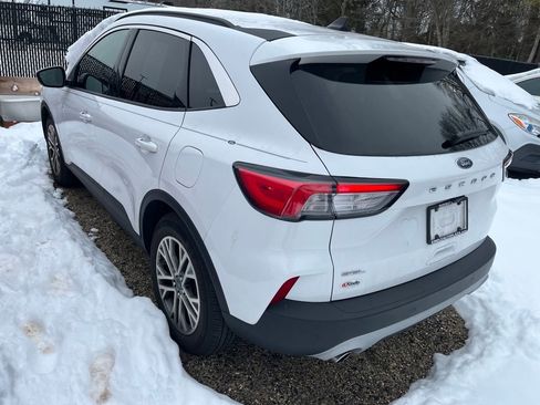 Used 2022 Ford Escape SEL image 2