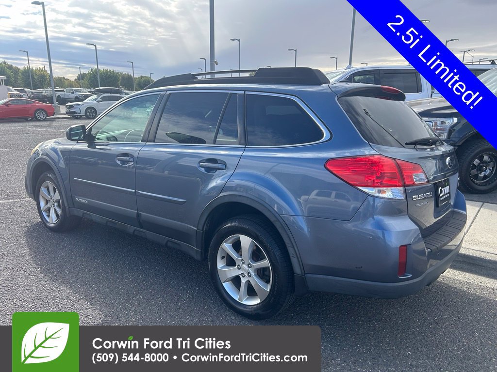 Used 2014 Subaru Outback 2.5i Limited w/ Moonroof Package AWD/4WD image 3