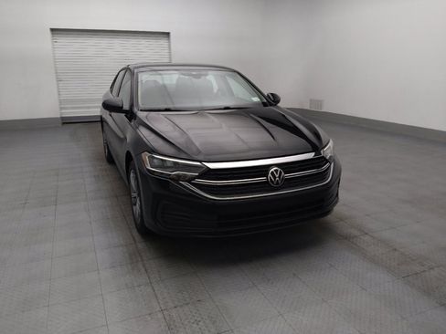 Used 2024 Volkswagen Jetta SE FWD image 14
