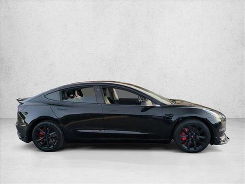 Used 2019 Tesla Model 3 Mid Range image 4