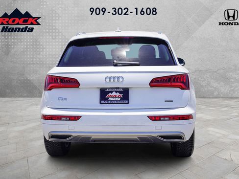 Used 2019 Audi Q5 Premium w/ Convenience Package image 5