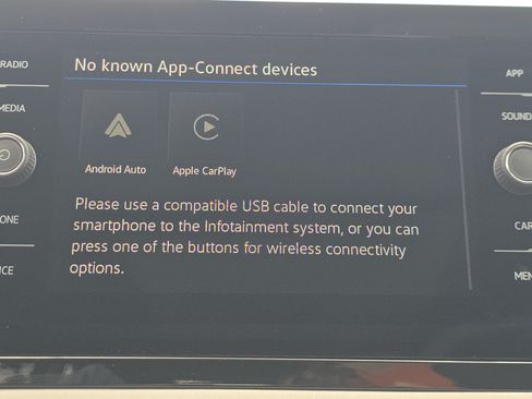 New 2026 Volkswagen Taos SE AWD/4WD image 10