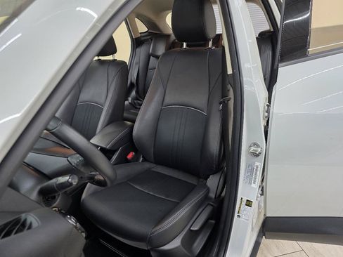 Used 2019 MAZDA CX-3 Touring w/ Preferred Equipment Package FWD image 17