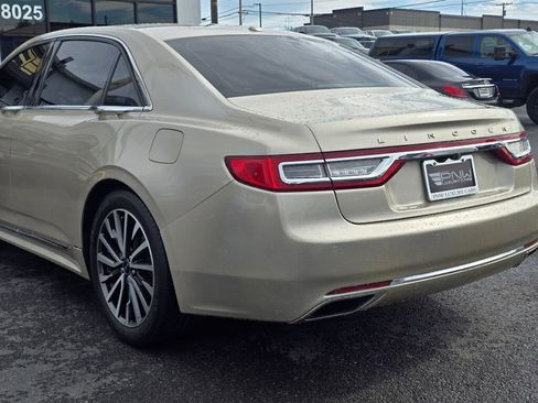 Used 2017 Lincoln Continental Select FWD image 9