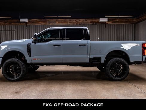Used 2026 Ford F250 Platinum AWD/4WD image 6