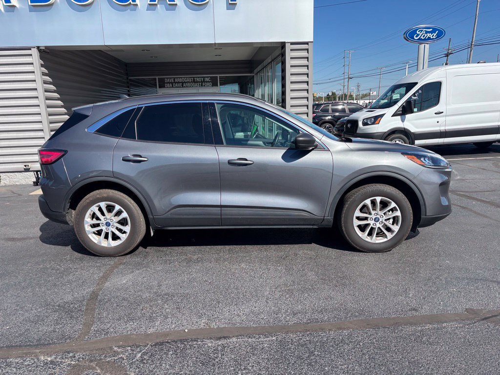 Used 2022 Ford Escape SE w/ Convenience Package AWD/4WD image 4