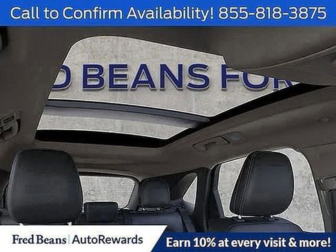 Used 2025 Ford Escape SE w/ PHEV Premium Package image 19