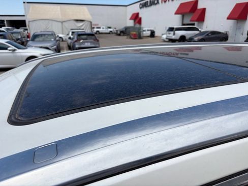 Used 2017 Toyota Highlander Limited Platinum FWD image 5