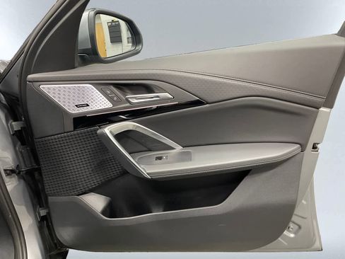 Used 2025 BMW X2 xDrive28i w/ Premium Package image 29