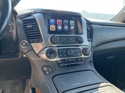 Used 2019 Chevrolet Suburban Premier image 19