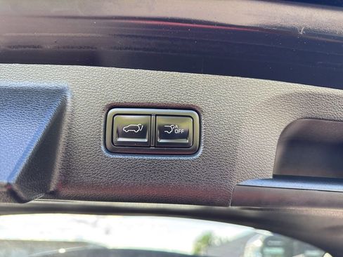 Used 2023 Kia Telluride SX Prestige image 17