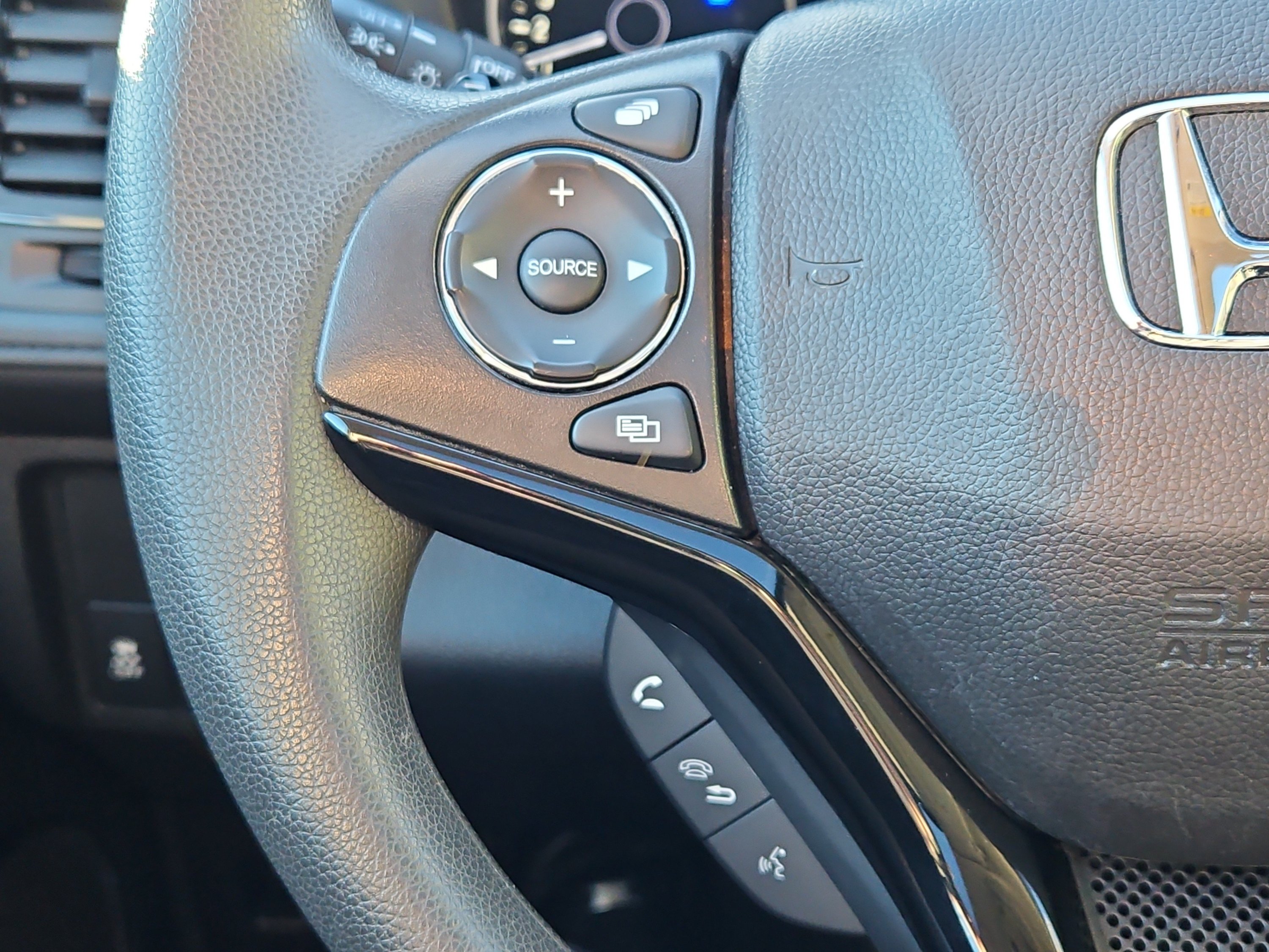 Certified 2018 Honda HR-V EX image 14