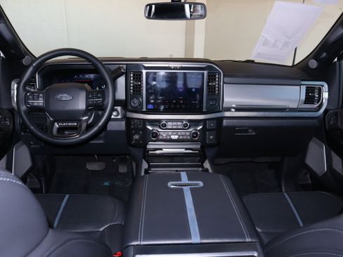 Used 2025 Ford F250 Platinum w/ Tremor Off-Road Package image 26
