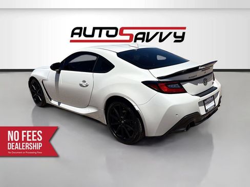 Used 2025 Toyota GR86 Premium w/ ALL Weather Mat Package (TMS) RWD image 5