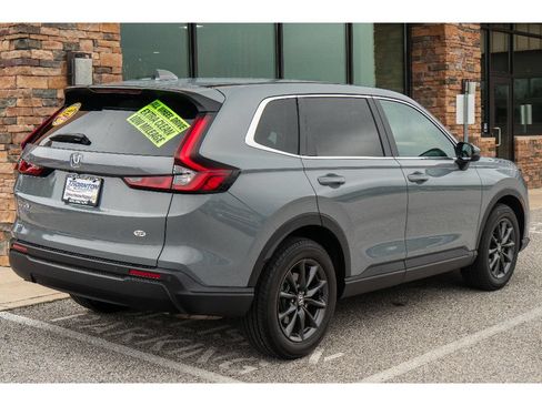 Used 2026 Honda CR-V EX-L image 3