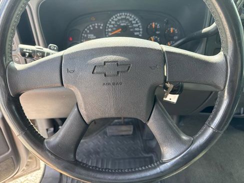 Used 2004 Chevrolet Silverado 1500 LS image 13