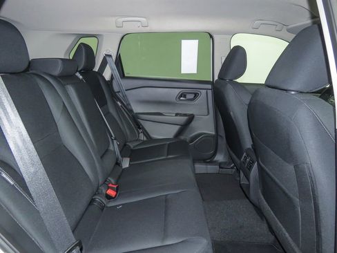 Certified 2025 Nissan Rogue S image 27