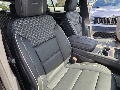 New 2026 GMC Acadia Denali w/ Super Cruise Package image 24