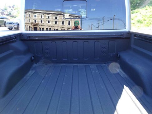 Used 2020 Jeep Gladiator Rubicon AWD/4WD image 9