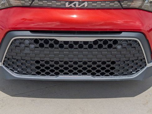 Certified 2023 Kia Soul LX FWD image 9