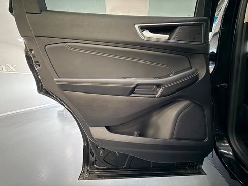 Used 2020 Ford Edge Titanium w/ Equipment Group 301A AWD/4WD image 36