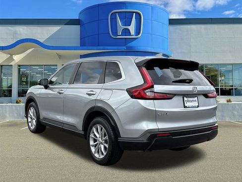 Used 2023 Honda CR-V EX image 4