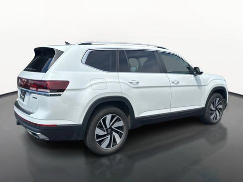 Used 2024 Volkswagen Atlas SEL AWD/4WD image 3