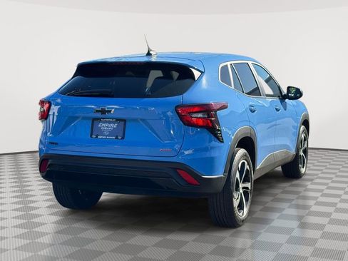 Used 2024 Chevrolet Trax RS w/ Driver Confidence Package FWD image 7