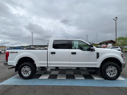 Used 2019 Ford F350 XLT w/ Camper Package AWD/4WD image 7