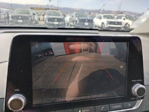 Used 2022 Nissan Altima 2.5 SR image 17