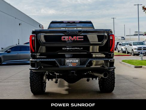 Used 2024 GMC Sierra 2500 Denali w/ Denali Reserve Package AWD/4WD image 8