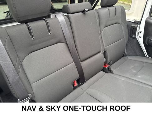 Used 2023 Jeep Wrangler Unlimited w/ Sun & Screen Package AWD/4WD image 28