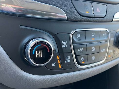 Used 2024 Chevrolet Equinox LT w/ LPO, Floor Liner Package image 5