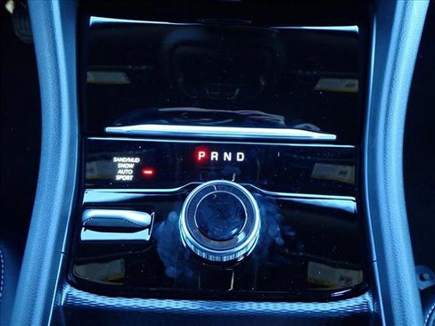 New 2026 Jeep Grand Cherokee Altitude image 23