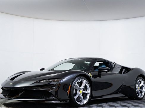 Used 2025 Ferrari SF90 Spider image 2
