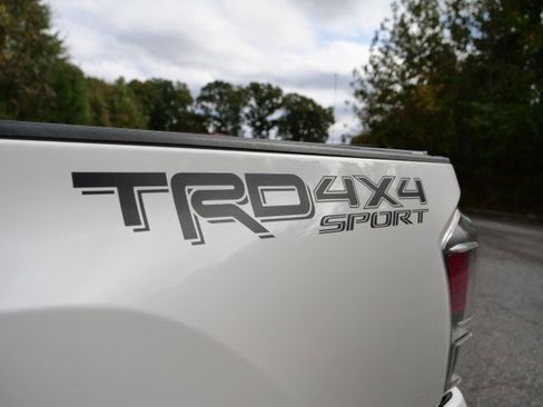 Used 2020 Toyota Tacoma TRD Sport image 37