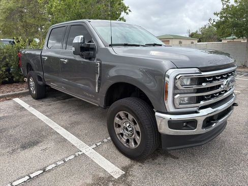 Used 2025 Ford F250 Lariat w/ Chrome Package image 10