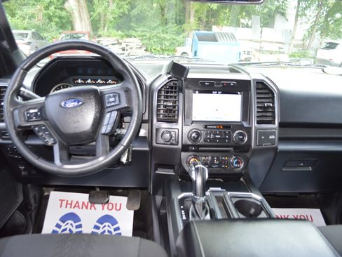 Used 2018 Ford F150 XLT w/ Equipment Group 302A Luxury AWD/4WD image 19