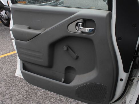 Used 2016 Nissan Frontier S RWD image 8