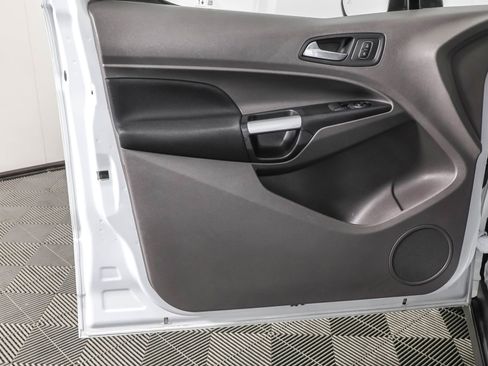 Used 2022 Ford Transit Connect XLT image 32