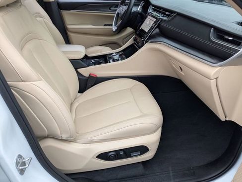 Certified 2021 Jeep Grand Cherokee L Limited AWD/4WD image 27