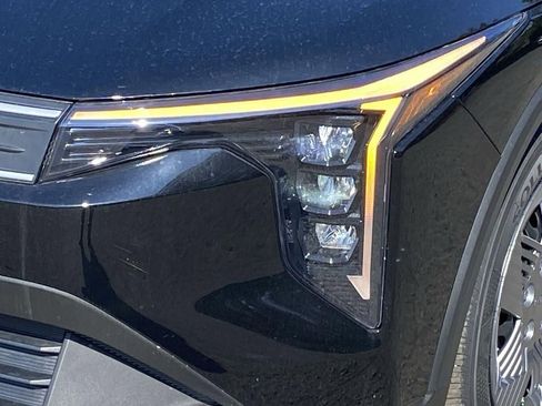 New 2025 Kia K4 LX image 29