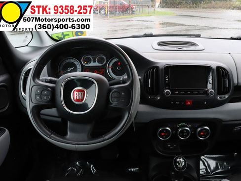 Used 2014 FIAT 500L Easy w/ Popular Equipment Group FWD image 17